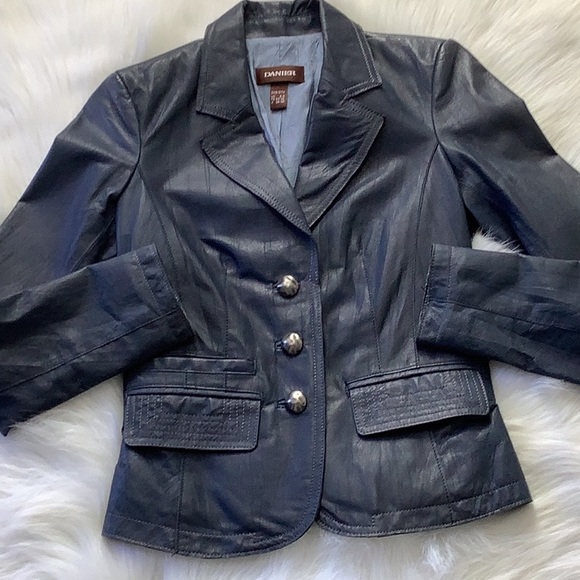 DANIER Leather Blazer - Picture 11 of 11